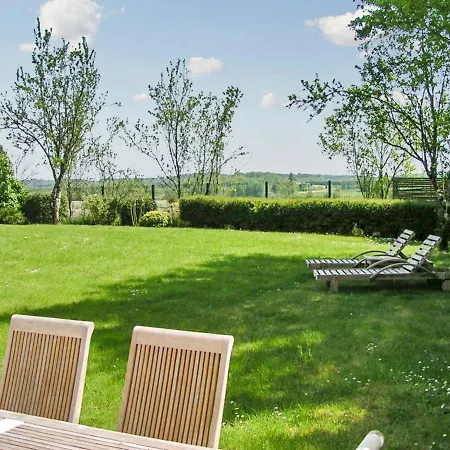 Maison Spacieuse Avec Piscine Au Coeur De * Bellon