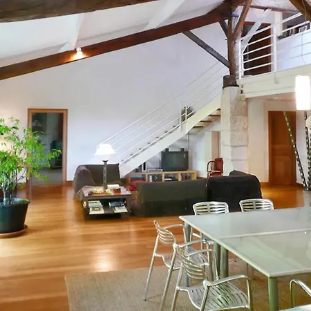 Maison Spacieuse Avec Piscine Au Coeur De