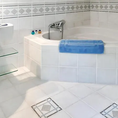 Maison Spacieuse Avec Piscine Au Coeur De Holiday home Bellon