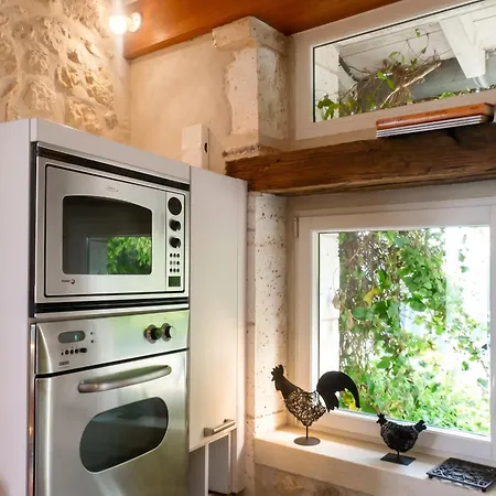 Maison Spacieuse Avec Piscine Au Coeur De *