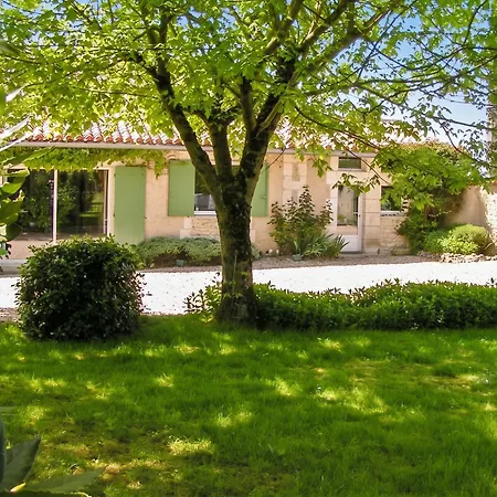 Maison De 4 Avec Piscine Privee Jardin Clos Et Wifi A Hébergement de vacances